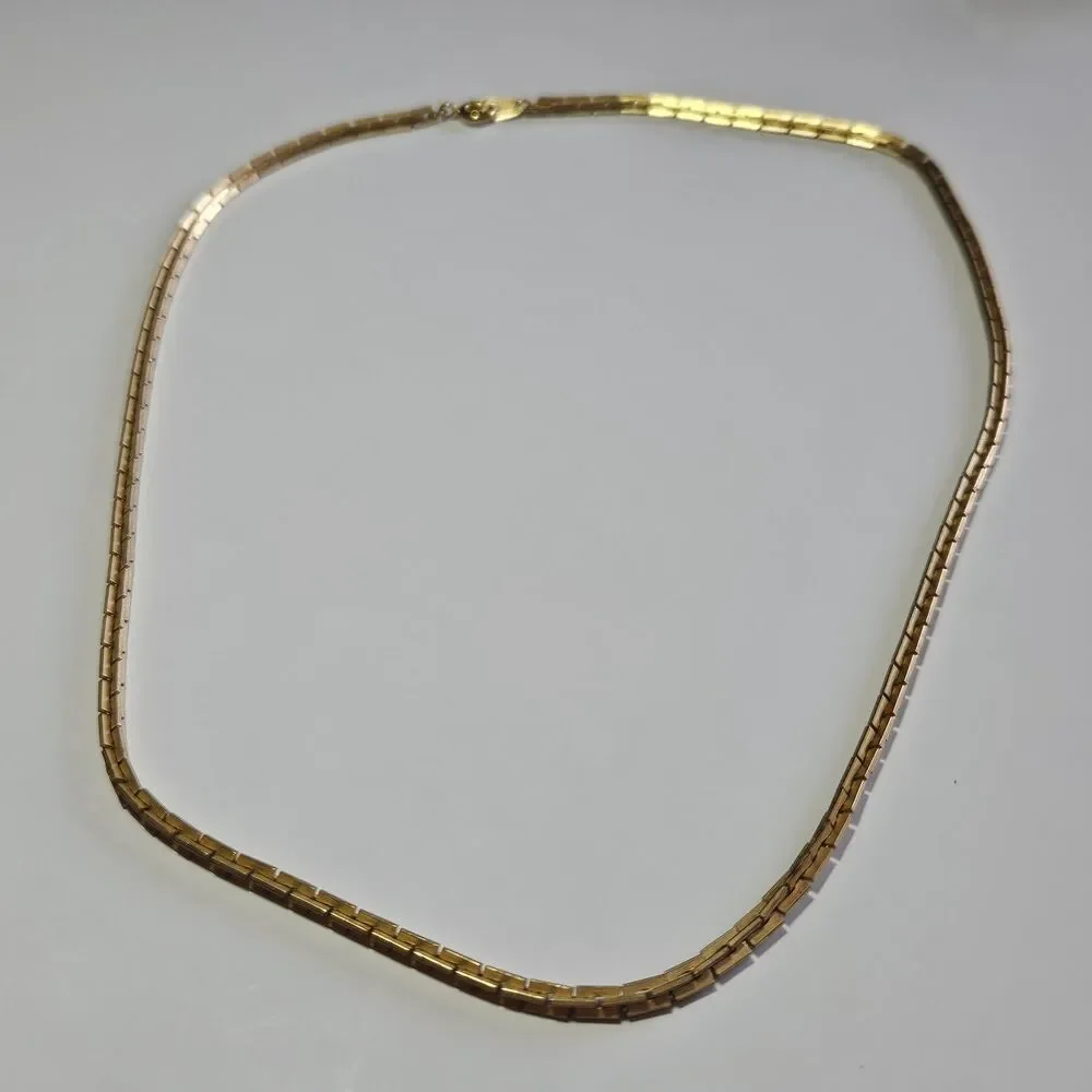 Gold Tone Chunky Chain Necklace 18